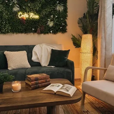 La Casa Costa Rica - Terrasse , Cinema & Parking بوتون